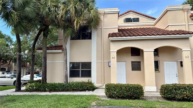 Photo - 501 Racquet Club Rd Townhome