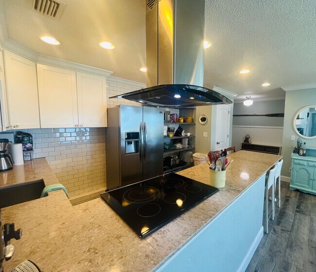 Foto del edificio - 2250 Ocean Shore Blvd