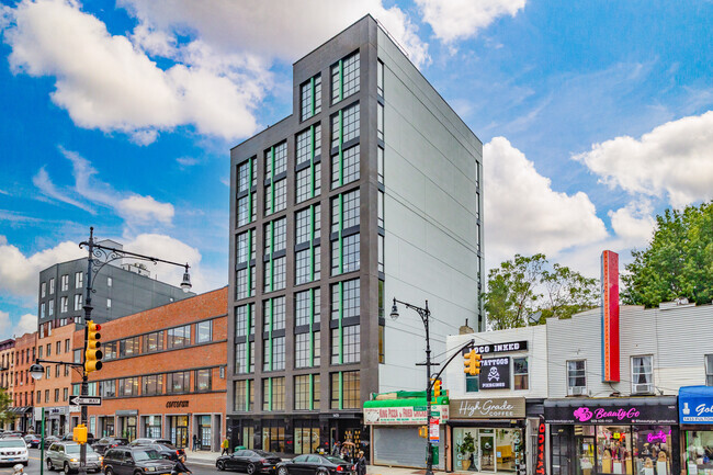 Building Photo - 1425 Fulton St