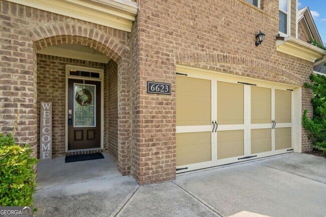 Foto del edificio - 6623 Rivergreen Rd