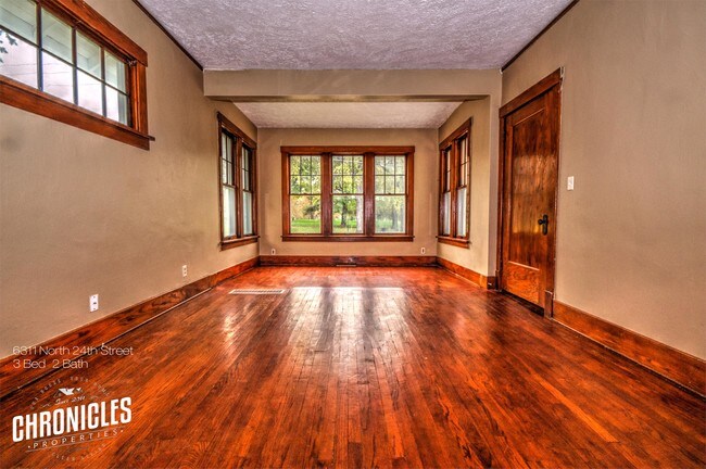 Foto del edificio - 6311 N 24th St