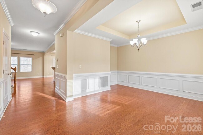 Foto del edificio - 5123 Poplar Knoll Dr