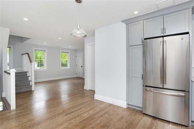 Foto del edificio - 14 Webb Ave