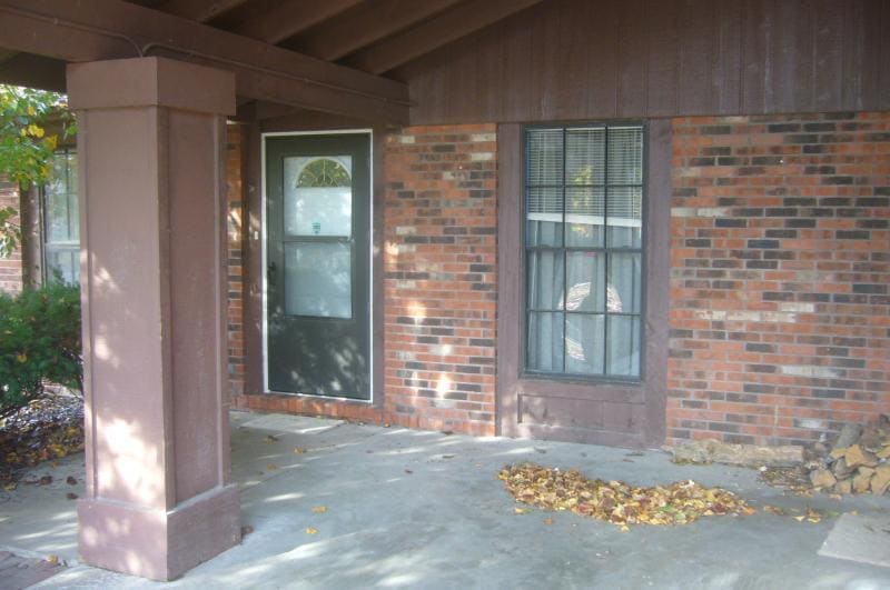 Primary Photo - 111 Kensington Heights Rd