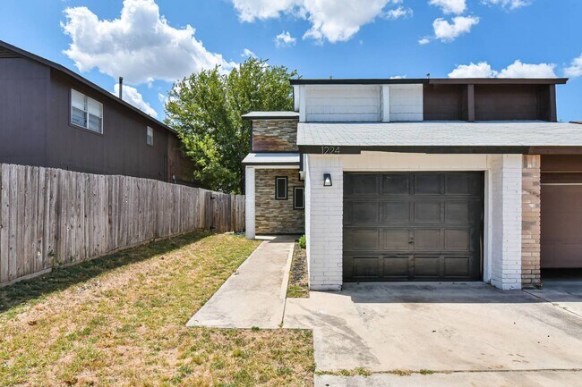Foto del edificio - 1224 Westway Cir