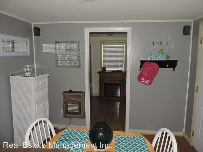 Building Photo - 2 br, 1.5 bath House - 390 Pearson Cir