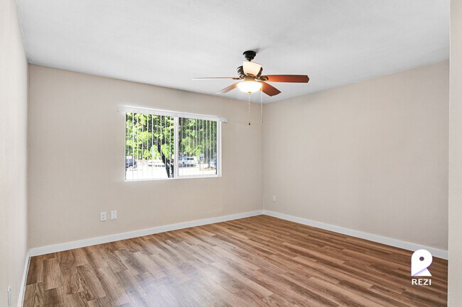 Building Photo - 1800 Patton Ln