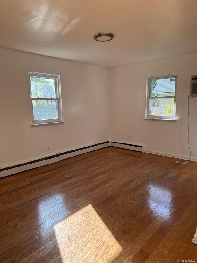 Foto del edificio - 35 Auborn Ave