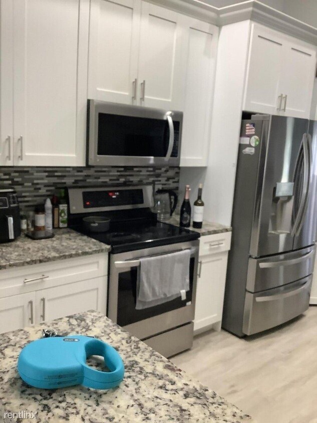Foto principal - 3 br, 2 bath House - 5149 Willow Pond Rd W...
