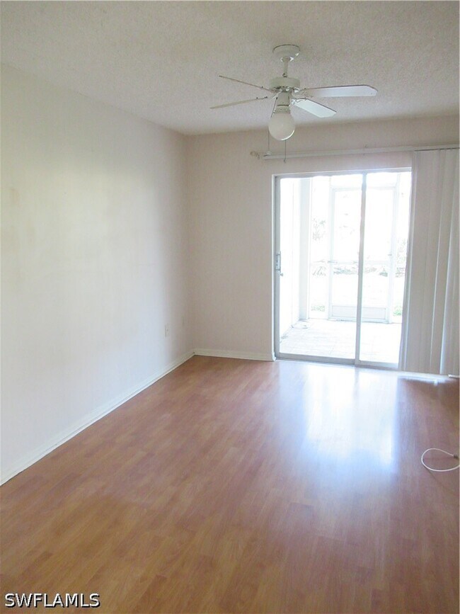 Foto del edificio - 441 Quail Forest Blvd