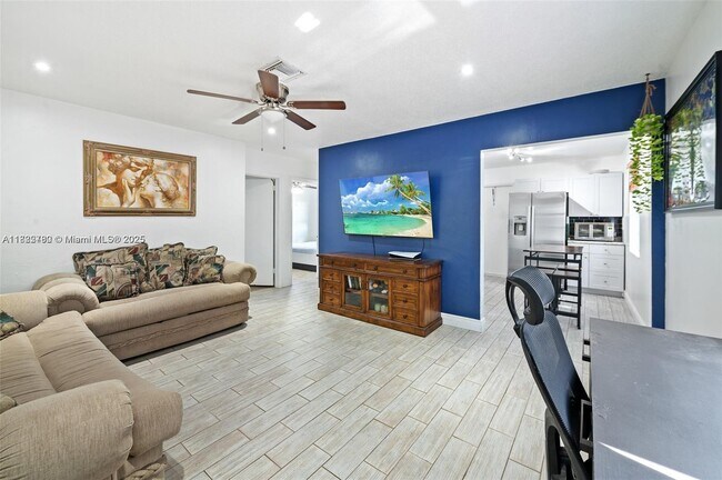 Foto del edificio - 5120 SW 26th Ave