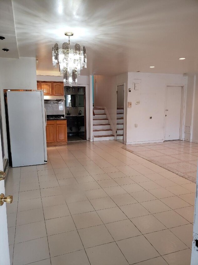 Foto principal - 1758 W 6th St