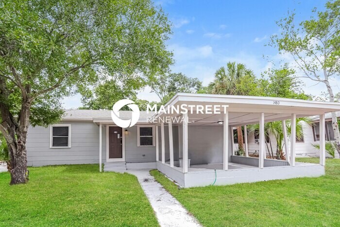 Foto principal - 4 Bedroom Pet-Friendly Home in CLEARWATER,...