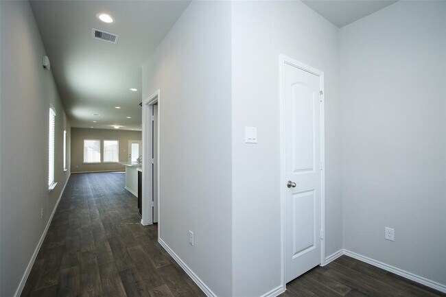 Foto del edificio - 4023 Wyanngate Dr