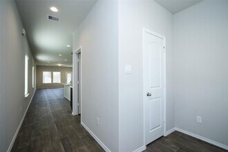 Building Photo - 4023 Wyanngate Dr