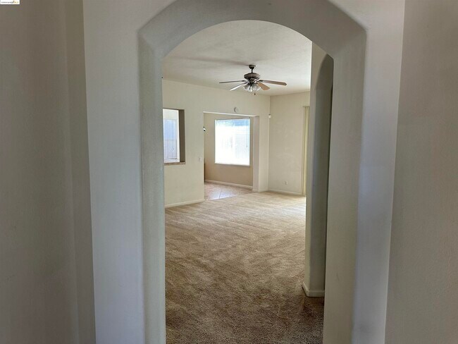 Foto del edificio - 5616 Plumbridge Way