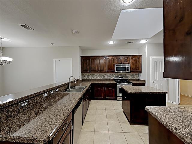 Building Photo - 12825 Hidden Valley Ct