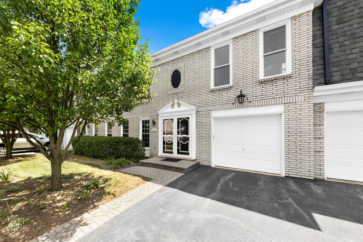 Foto principal - 855 Garfield Ave