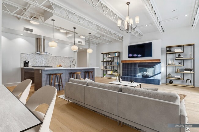 Foto del edificio - 1250 N Harper Ave