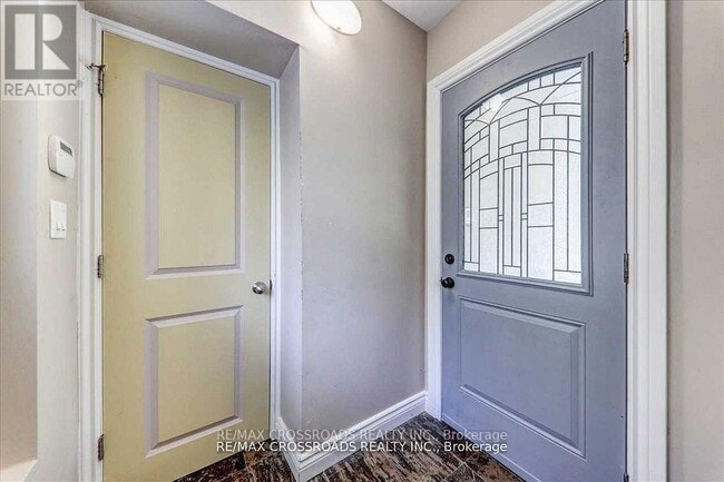 Photo du bâtiment - 9 Redland Crescent E