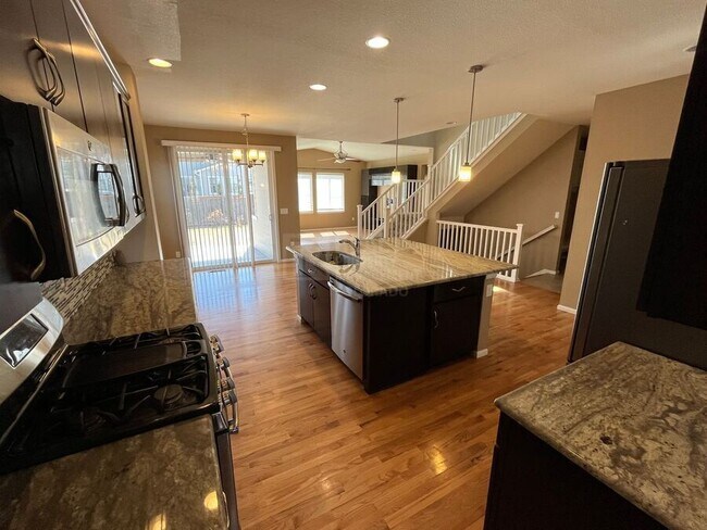 Building Photo - 325 Stone Creek Dr