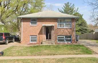 Building Photo - 2814-2816 N Cotner Blvd
