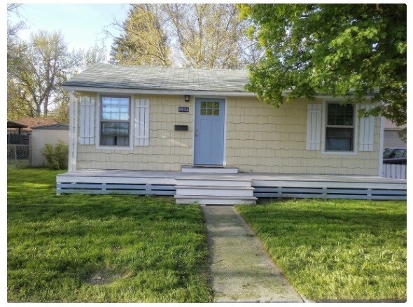 ¡Bienvenidos al bungalow! - 2914 Woodlawn Avenue