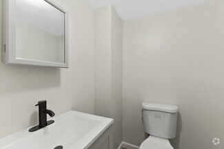 Building Photo - 174 White St