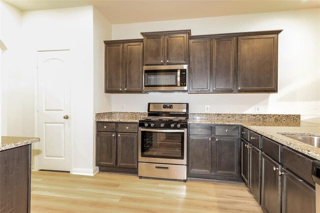 Building Photo - 26857 Steinbeck Dr