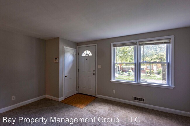Foto del edificio - 2 br, 1 bath House - 746 Yale Avenue