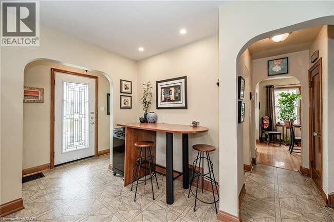 Photo du bâtiment - 270 Mansion St