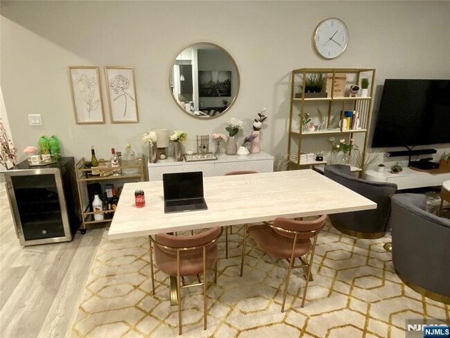 Foto del edificio - 237 Lincoln Ave