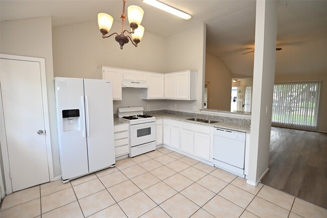 Building Photo - 6702 Garden Canyon Dr