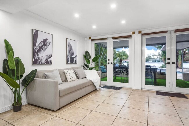 Foto del edificio - 19720 NE 26th Ave