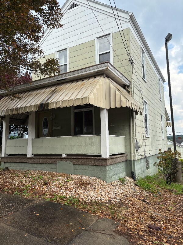 Foto principal - 106 N 5th St