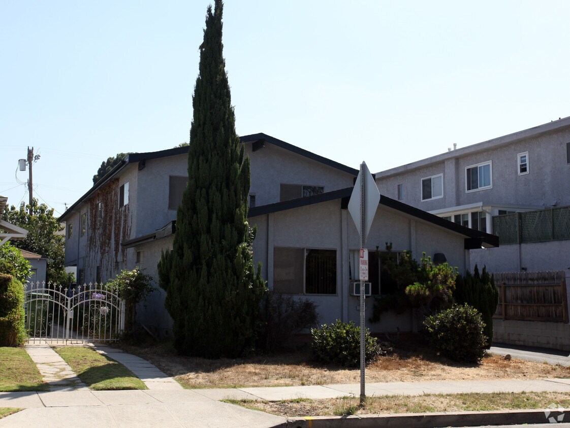 Building Photo - 1724 S Westgate Ave