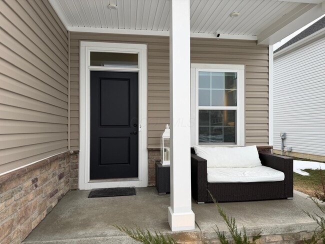 Building Photo - 585 Bermuda Way