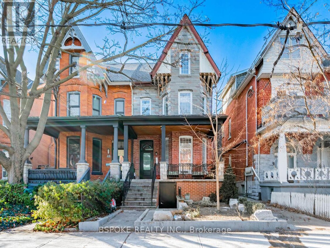 Primary Photo - 50-50 Major St