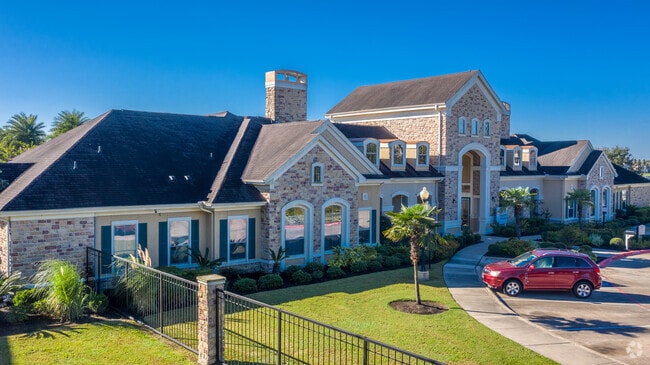Leasing Office - Lakeside Pointe Apartments & Townhomes