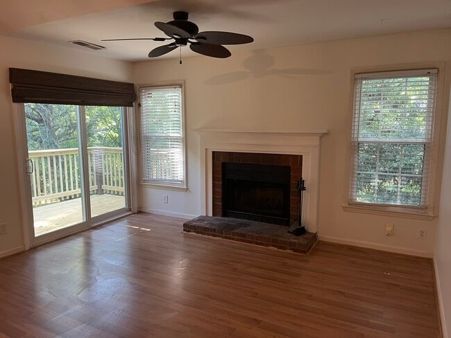 Building Photo - 3222 Selwyn Farms Ln