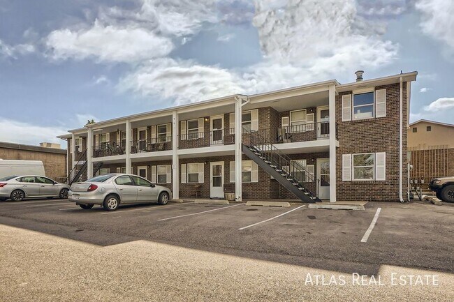 Foto del edificio - 901 S Taft Hill Rd