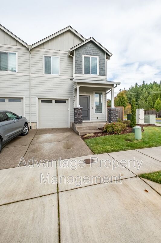 Building Photo - 5587 NW Torchcrest Pl