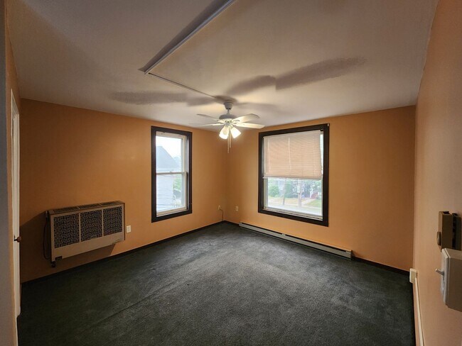 Building Photo - 716 W Lackawanna Ave