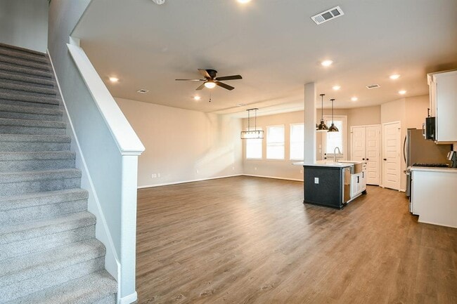 Building Photo - 5504 Evanston Ln