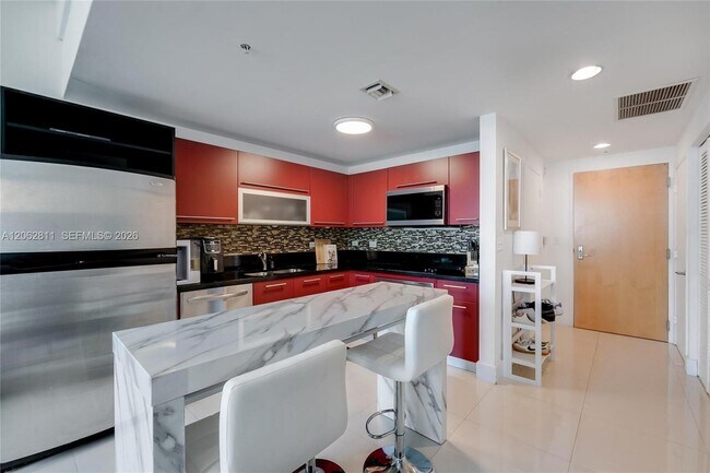 Foto del edificio - 244 Biscayne Blvd
