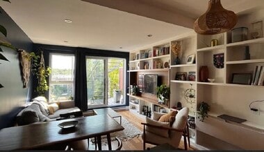 Building Photo - 5814 Rue De Bordeaux