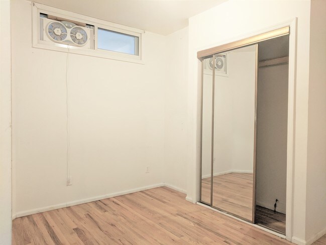 Foto del edificio - 371 Manhattan Ave