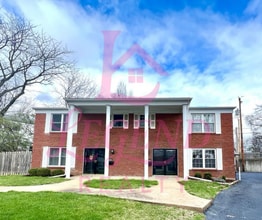 Building Photo - 1061 Willow Brook Dr