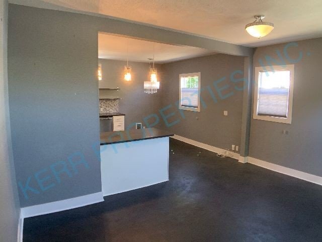 Building Photo - 3114 N Holland St