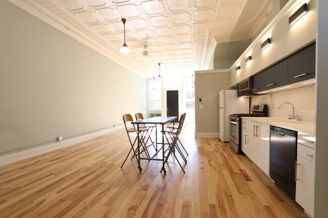 Foto del edificio - 1316 W Erie St